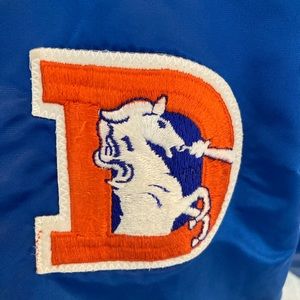 Vintage Denver Broncos Starter Jacket Size L